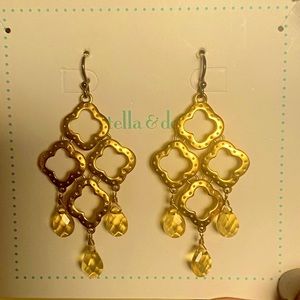 Stella & Dot elegant, gold-plated chandelier earrings with citrine